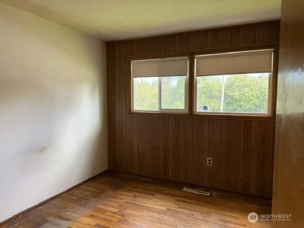 1402 S 44th Street Tacoma WA 98418