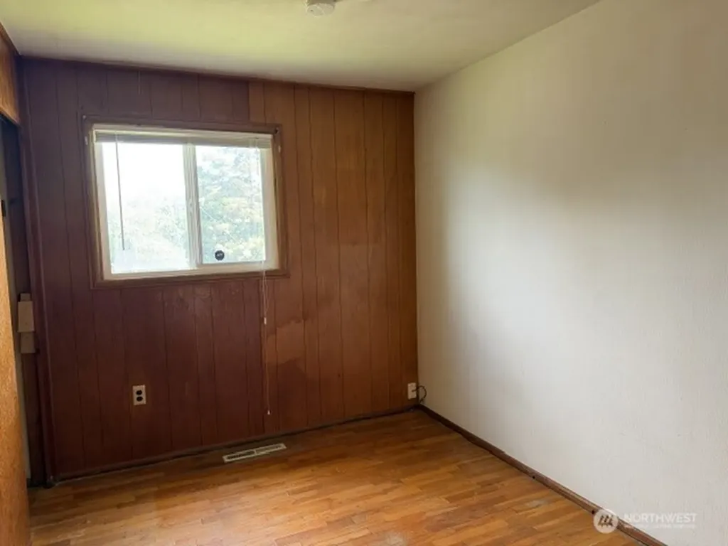 1402 S 44th Street Tacoma WA 98418