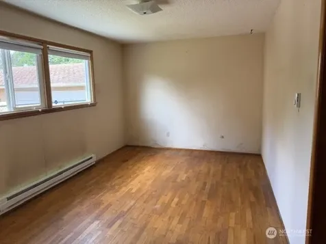 1402 S 44th Street Tacoma WA 98418
