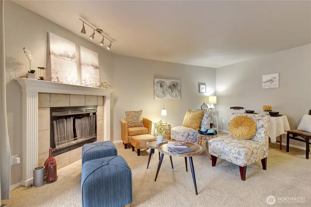 1126 N 198th Street Shoreline WA 98133