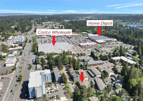 1126 N 198th Street Shoreline WA 98133