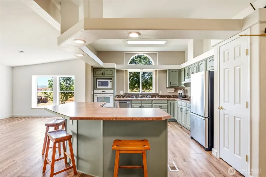 4035 Rd Q SW Quincy WA 98848