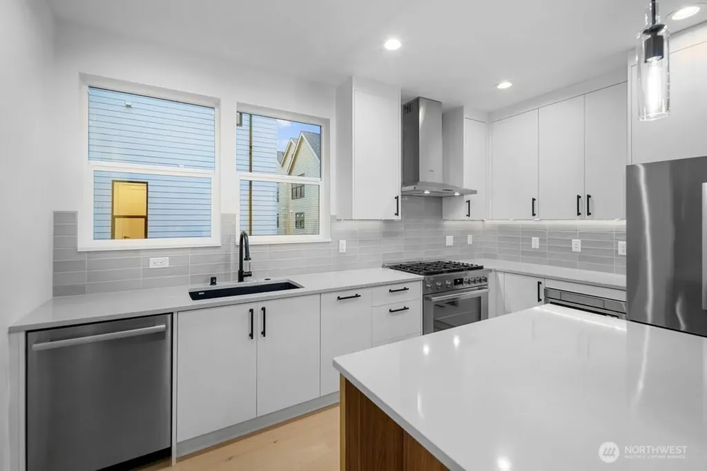 962 7th Ave NW (Homesite #4) Issaquah WA 98027