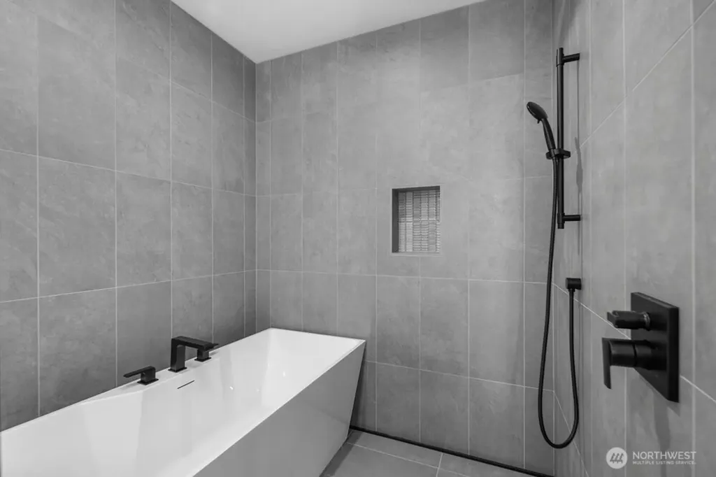 962 7th Ave NW (Homesite #4) Issaquah WA 98027