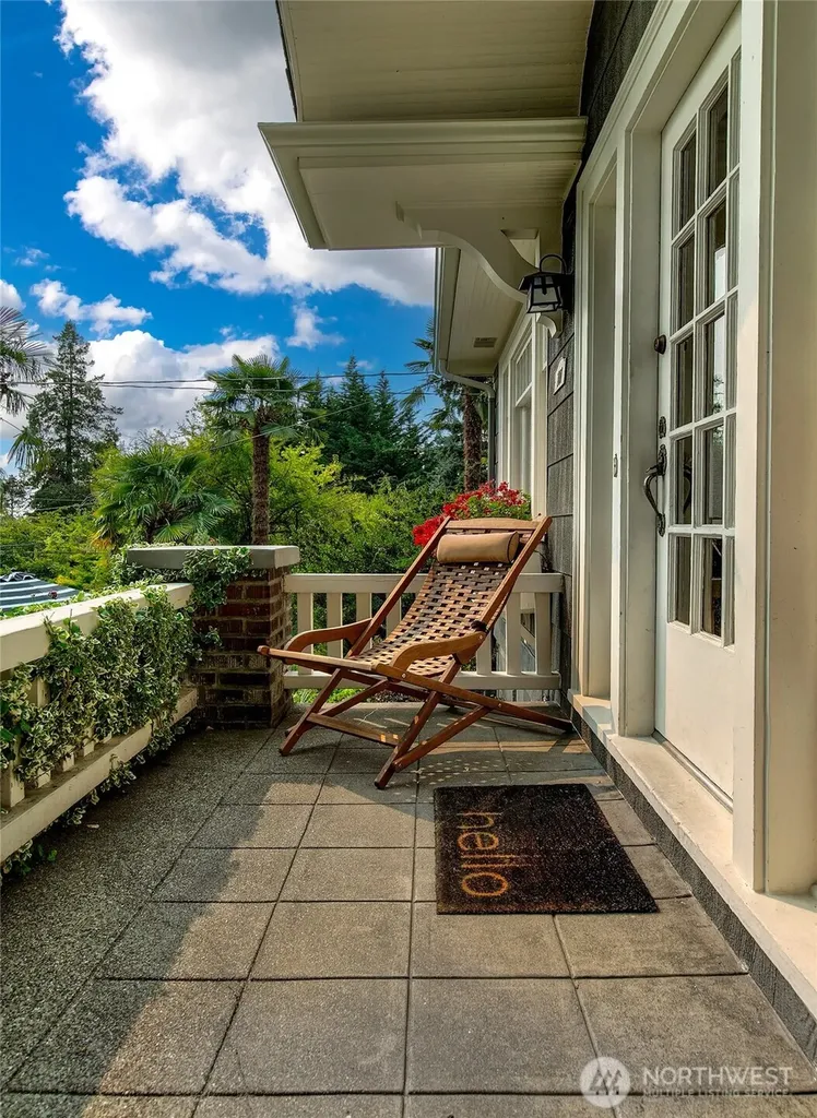 707 Lake Washington Boulevard S Seattle WA 98144