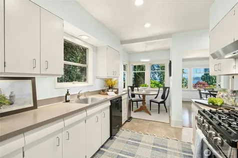 707 Lake Washington Boulevard S Seattle WA 98144