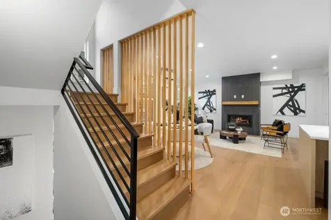 691 NW Locust St (Homesite #11) Issaquah WA 98027