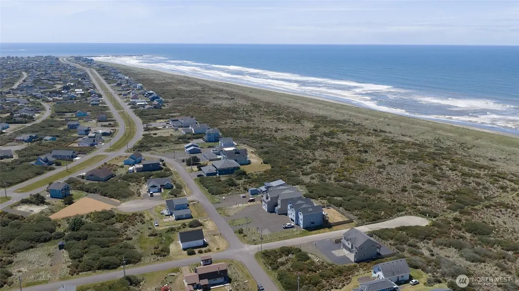 1003 S Sand Dune Avenue SW Ocean Shores WA 98569