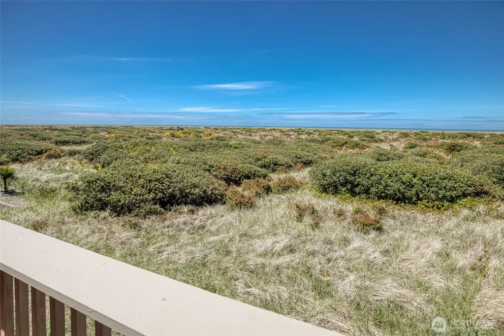 1003 S Sand Dune Avenue SW Ocean Shores WA 98569