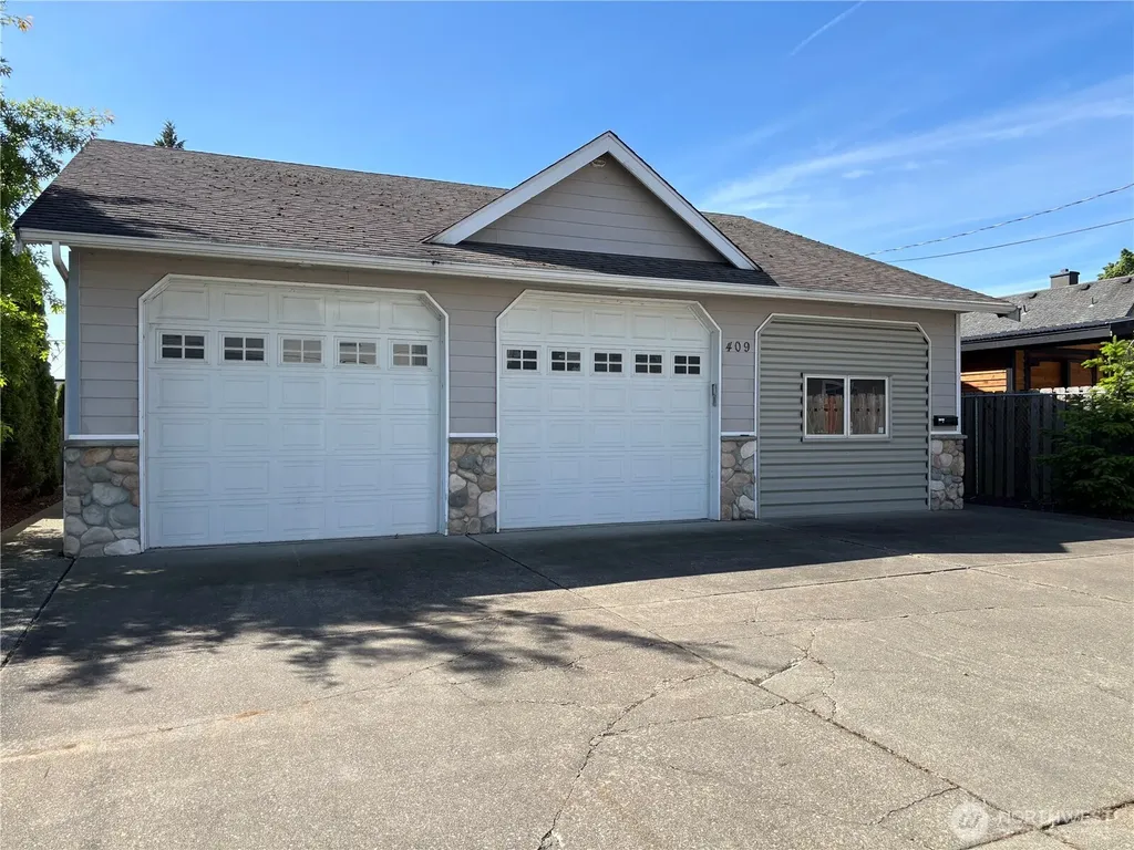 408 Edson Street Lynden WA 98264