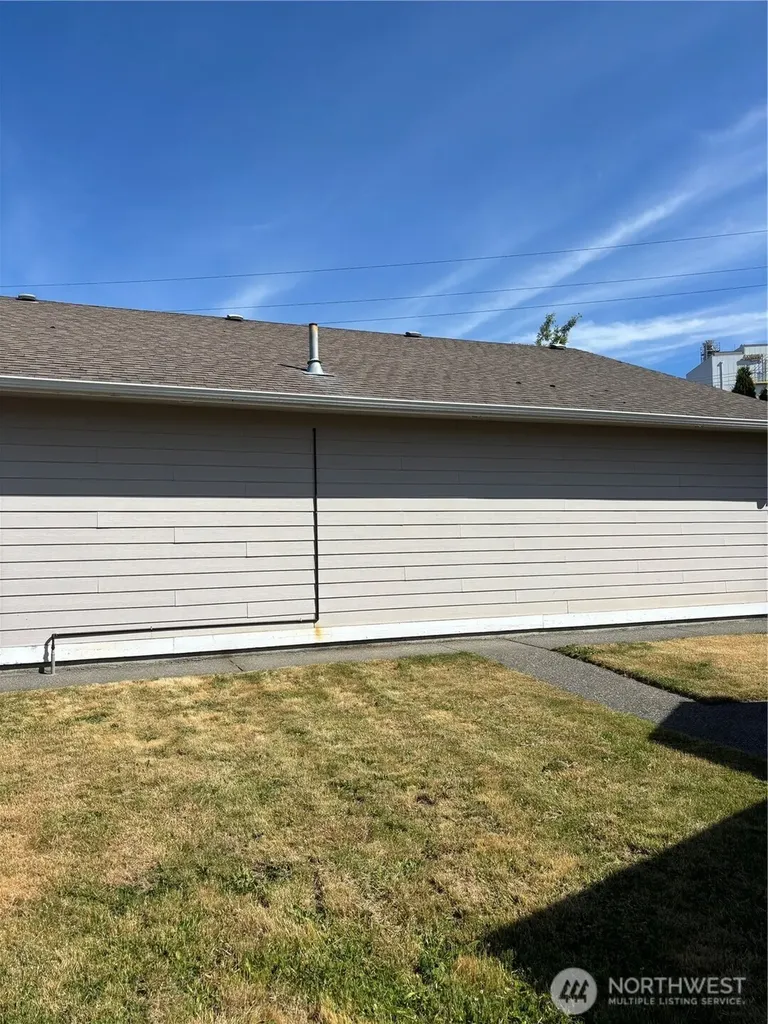 408 Edson Street Lynden WA 98264