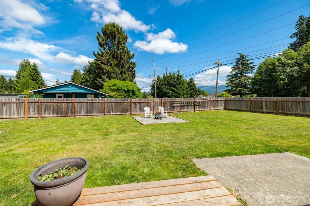 10687 Vista View Drive Sedro Woolley WA 98284