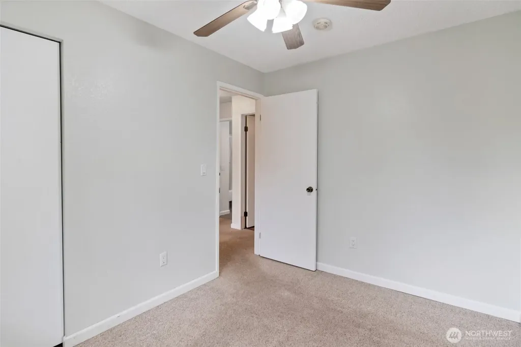 1132 S 22nd Court Renton WA 98055