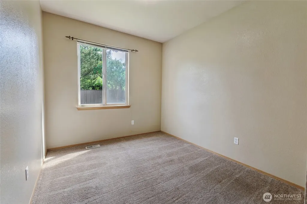 1224 130th Street E Tacoma WA 98445
