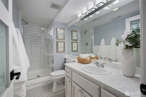2801 198th Avenue SE Sammamish WA 98075