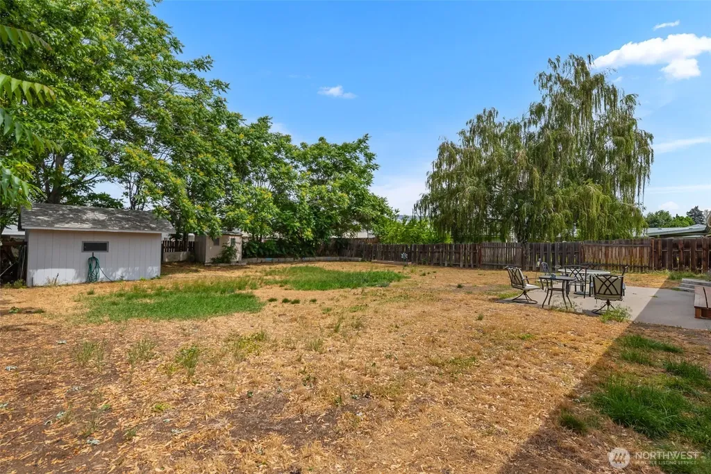 199 1 Street SE East Wenatchee WA 98802