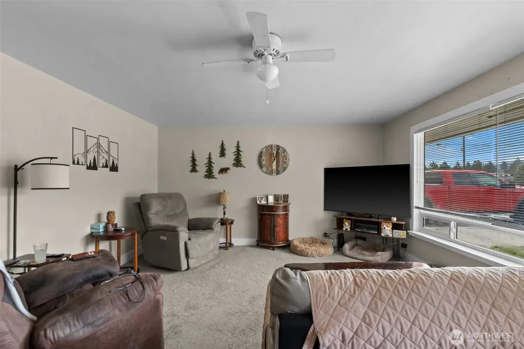 199 1 Street SE East Wenatchee WA 98802