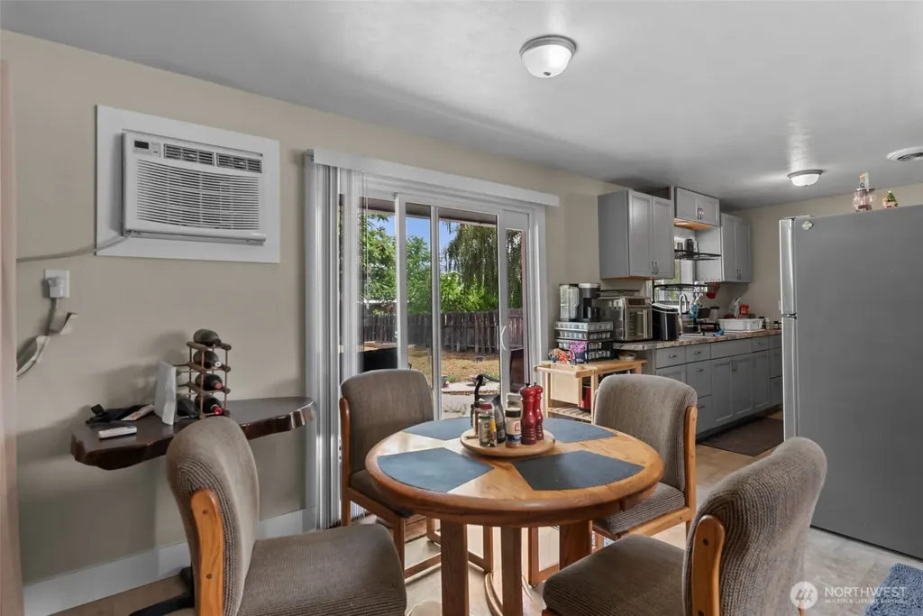 199 1 Street SE East Wenatchee WA 98802