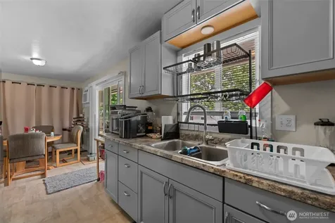 199 1 Street SE East Wenatchee WA 98802