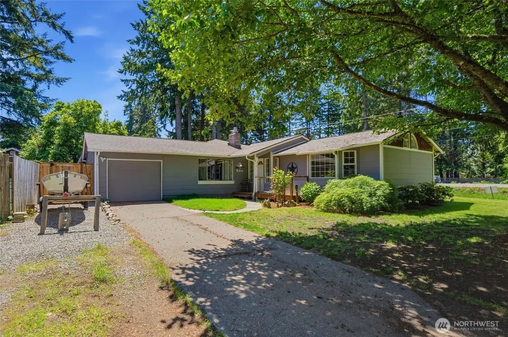3220 SE Azalea Avenue Port Orchard WA 98366