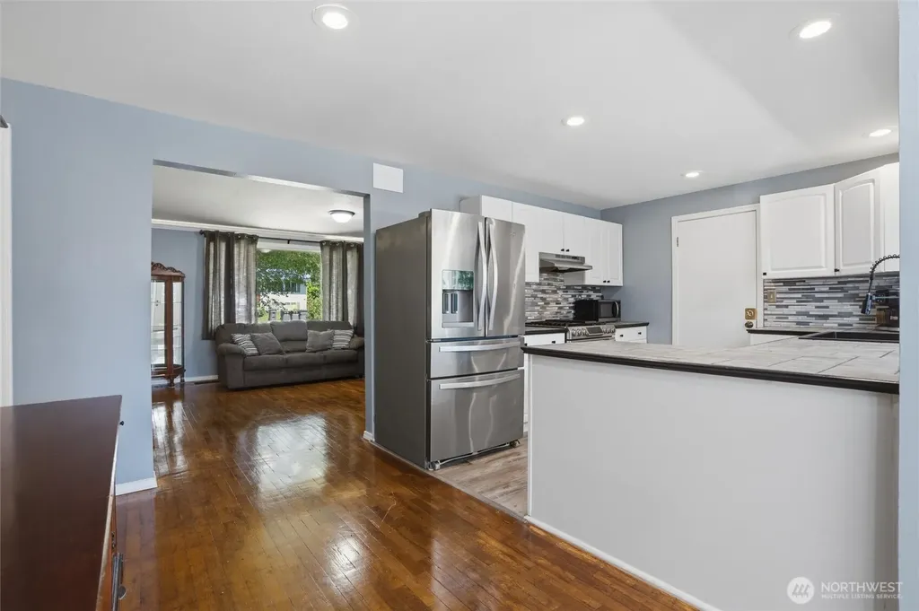 3220 SE Azalea Avenue Port Orchard WA 98366