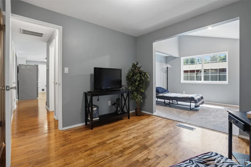 3220 SE Azalea Avenue Port Orchard WA 98366