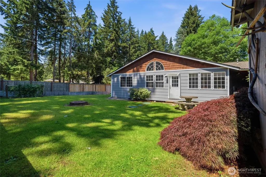 3220 SE Azalea Avenue Port Orchard WA 98366