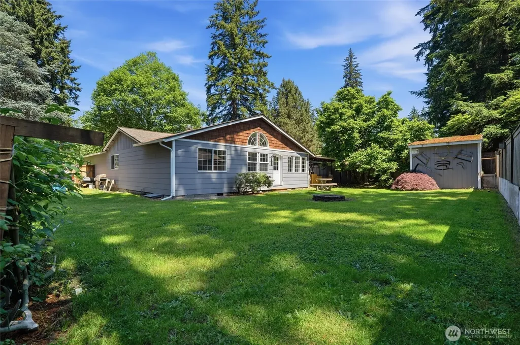 3220 SE Azalea Avenue Port Orchard WA 98366