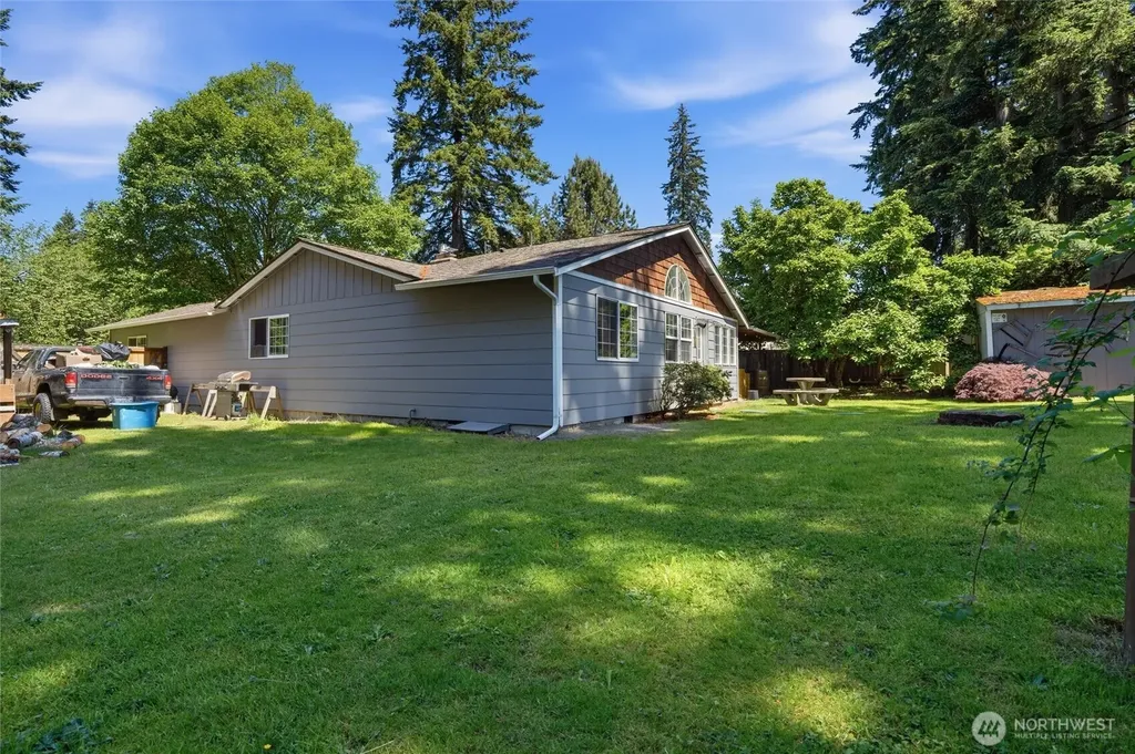 3220 SE Azalea Avenue Port Orchard WA 98366
