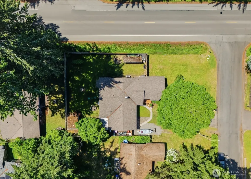 3220 SE Azalea Avenue Port Orchard WA 98366