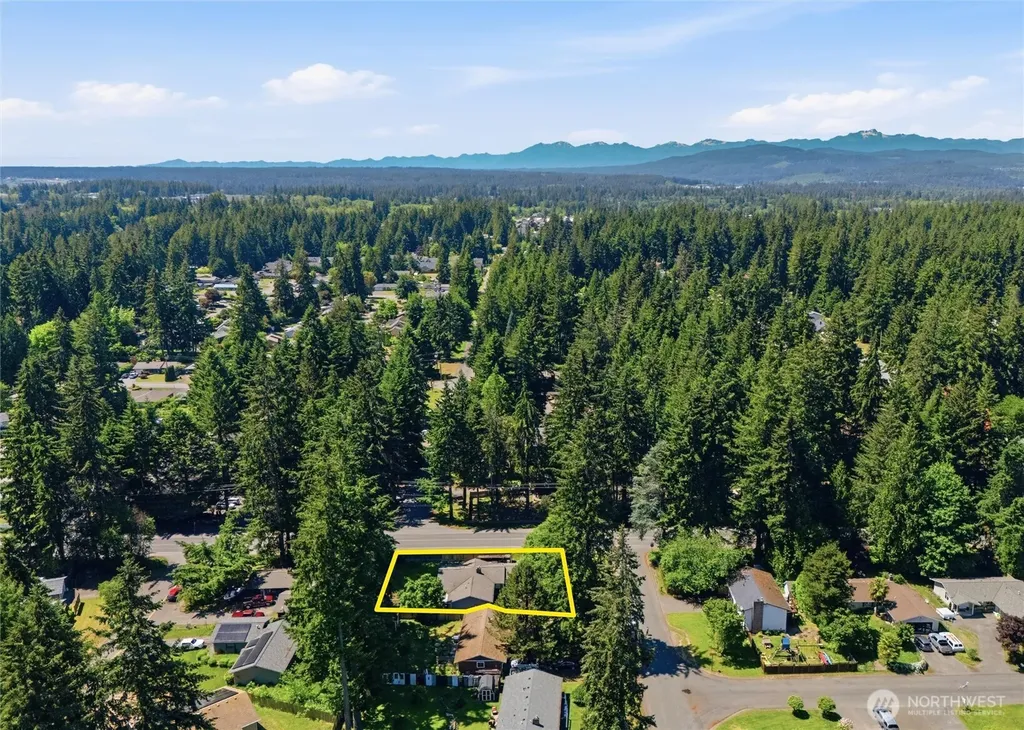 3220 SE Azalea Avenue Port Orchard WA 98366