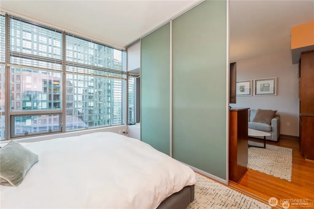 2033 2nd Avenue Seattle WA 98121