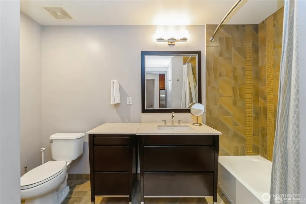 2033 2nd Avenue Seattle WA 98121