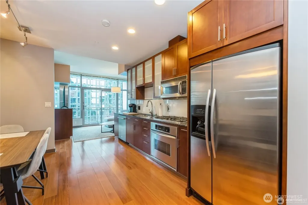 2033 2nd Avenue Seattle WA 98121