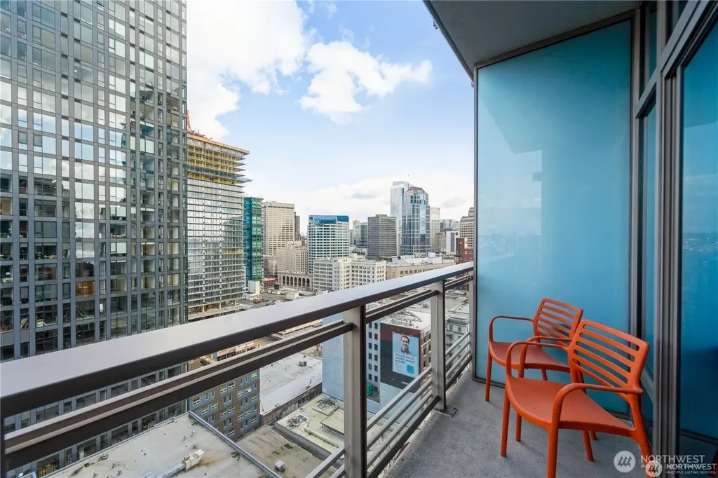 2033 2nd Avenue Seattle WA 98121