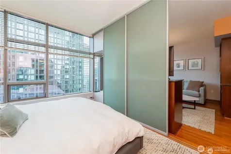2033 2nd Avenue Seattle WA 98121