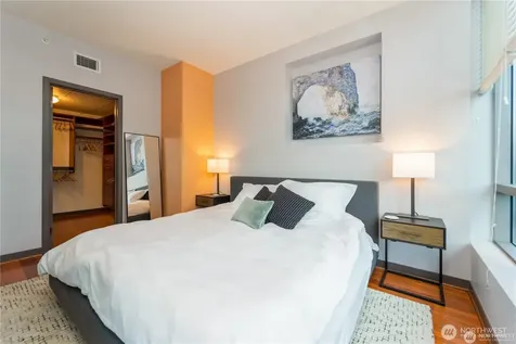 2033 2nd Avenue Seattle WA 98121