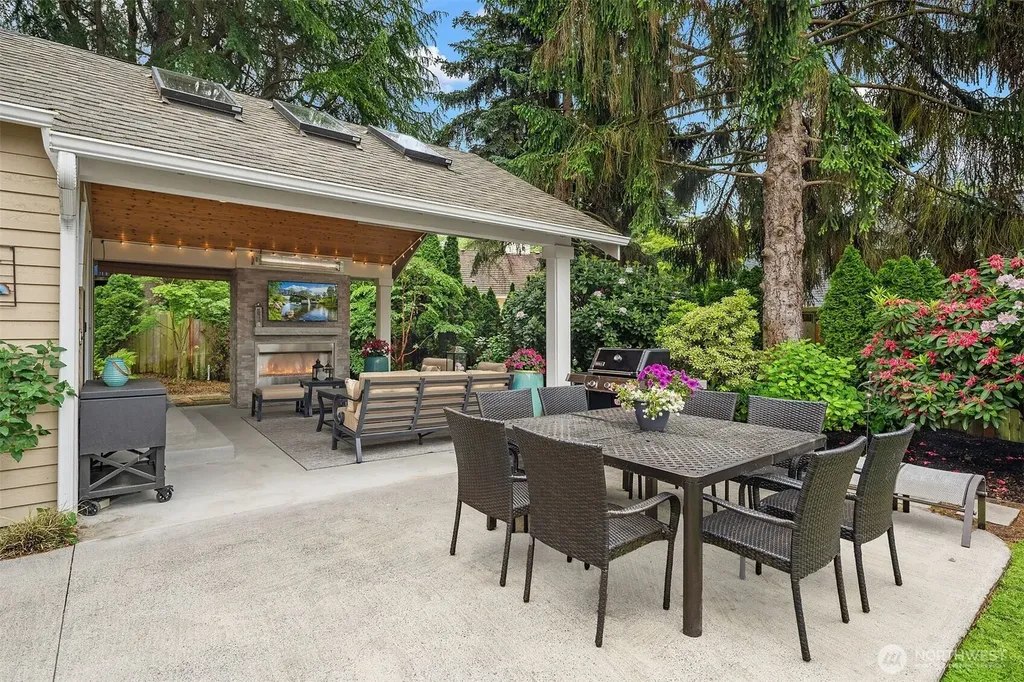 6311 110th Avenue NE Kirkland WA 98033