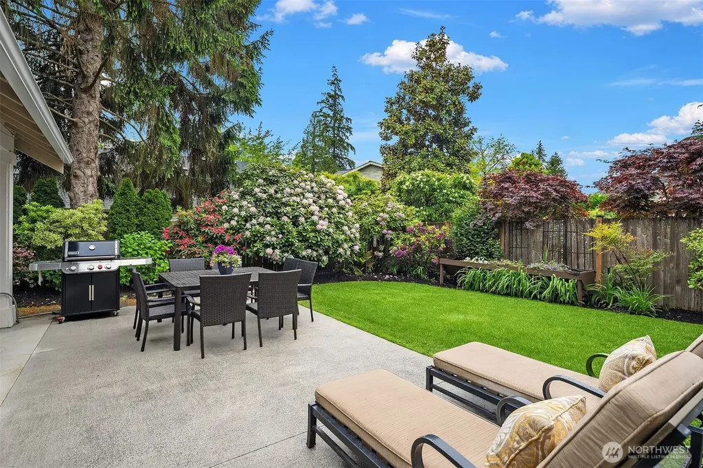 6311 110th Avenue NE Kirkland WA 98033