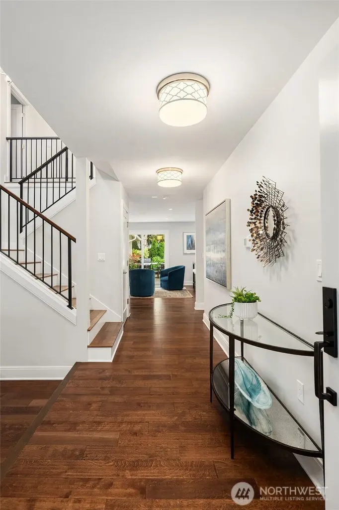 6311 110th Avenue NE Kirkland WA 98033