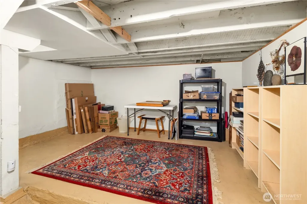 111 W Kinnear Place Seattle WA 98119