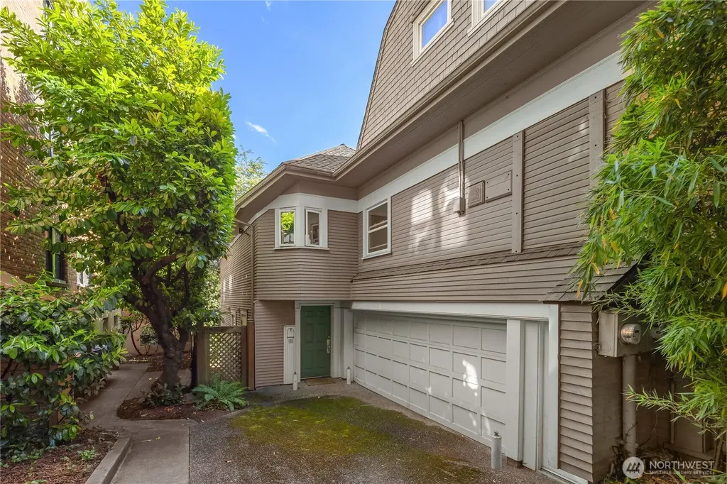 111 W Kinnear Place Seattle WA 98119