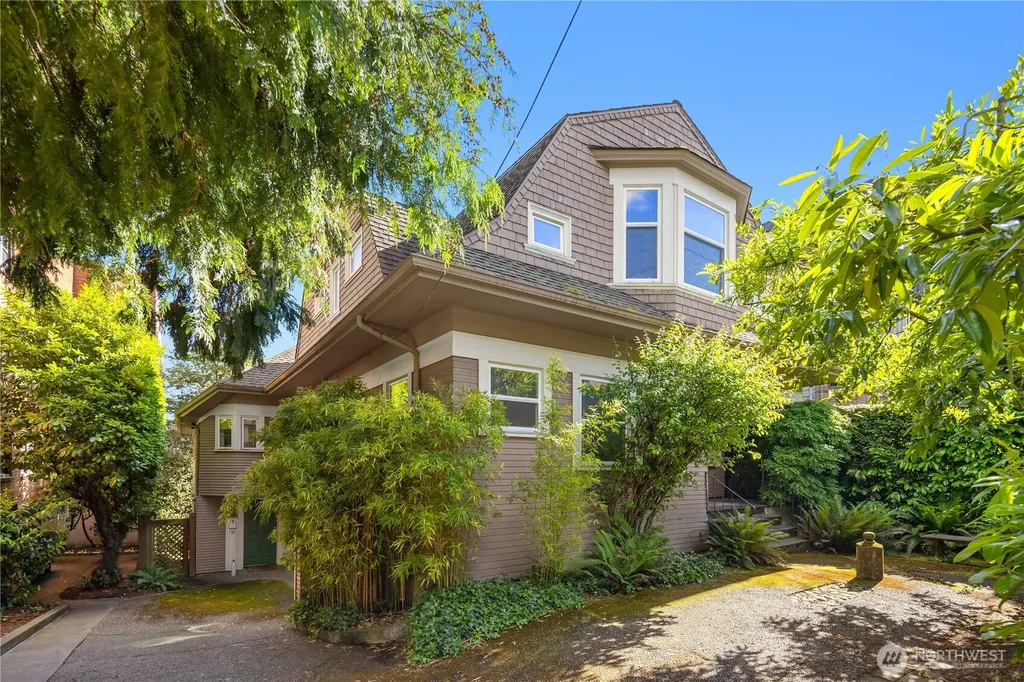 111 W Kinnear Place Seattle WA 98119