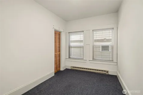 111 W Kinnear Place Seattle WA 98119