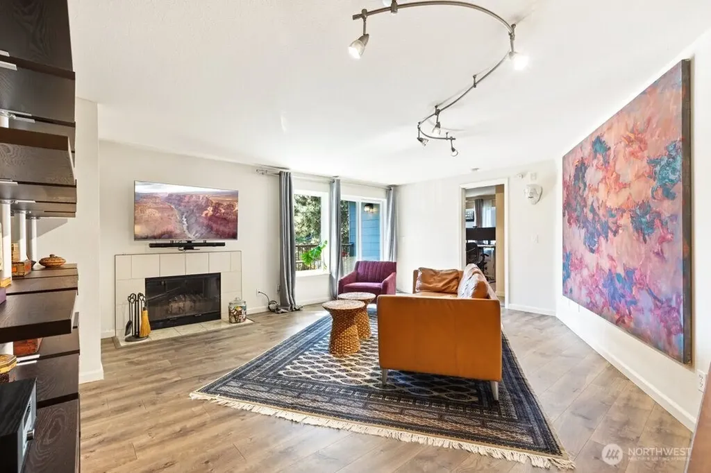 3045 20th Avenue W Seattle WA 98199