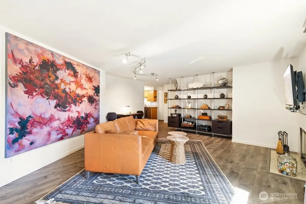 3045 20th Avenue W Seattle WA 98199