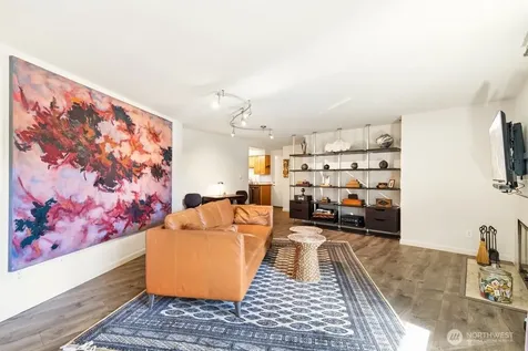 3045 20th Avenue W Seattle WA 98199