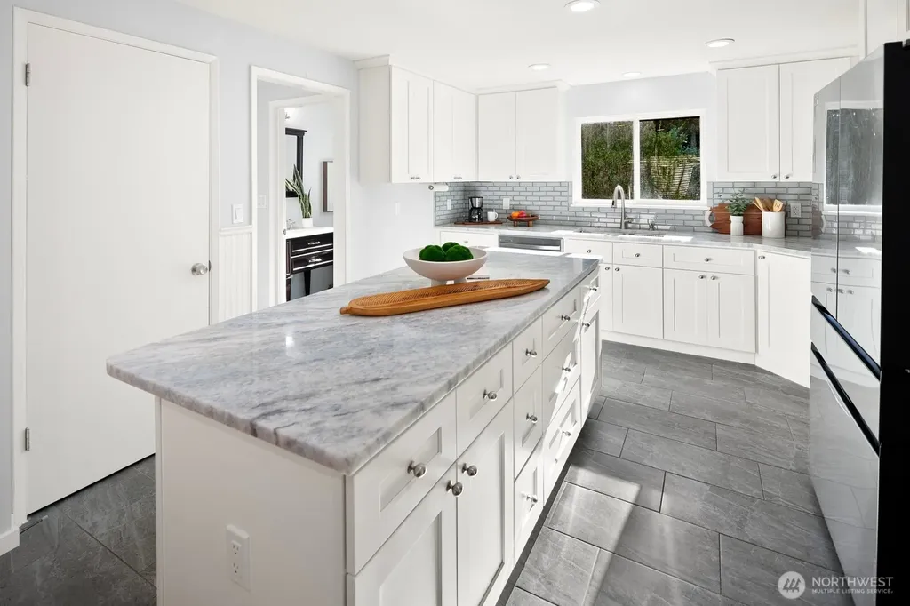 7037 NE 137th Street Kirkland WA 98034
