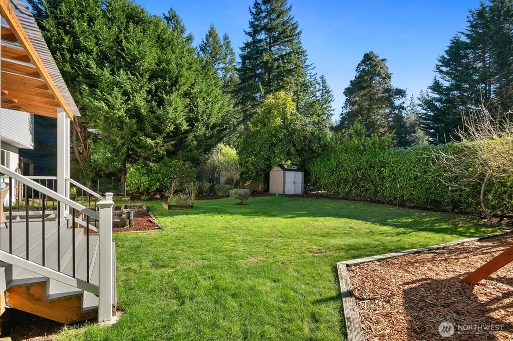 7037 NE 137th Street Kirkland WA 98034