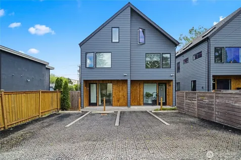 918 N 100th Street Seattle WA 98133